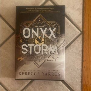 Onyx Storm Book - Black and Gold Cover